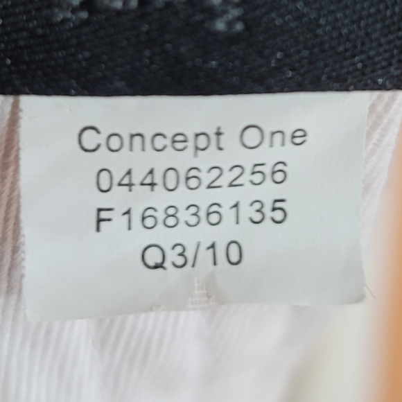 Disney - Snow White - Grumpy Baseball Hat - Picture 10 of 10